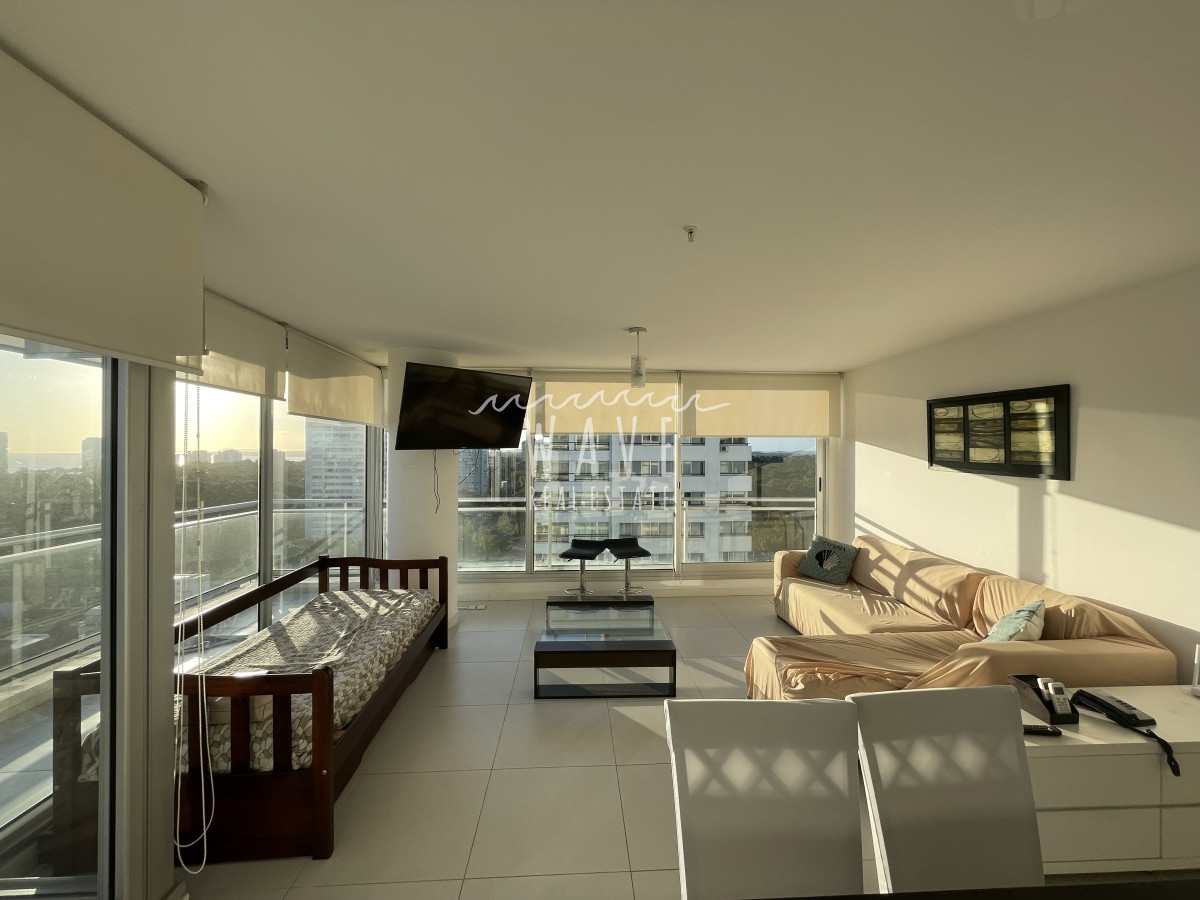 Apartamento ID.4204 - Venta y alquiler temporal de apartamento 2 dormitorios , torre con servicios en Av. Roosevelt