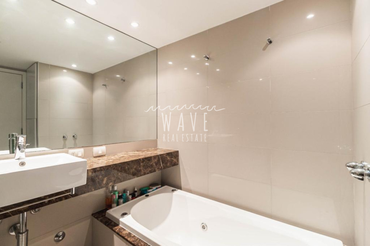 Apartamento ID.4989 - Alquiler de verano apartamento 4 dormitorios en primera fila playa brava