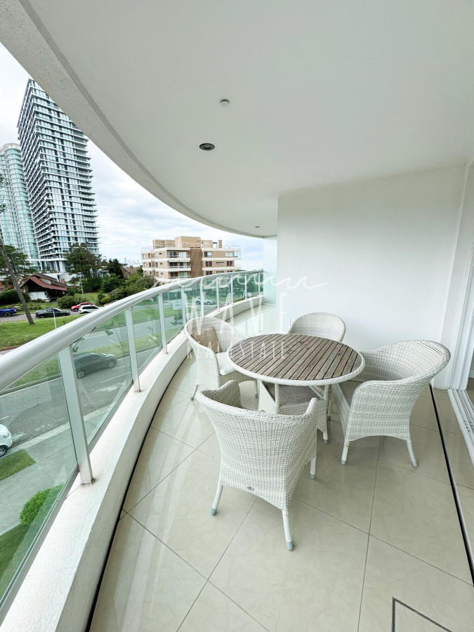 Apartamento ID.4602 - Venta y alquiler apartamento en torre premium en primera línea de la playa Mansa