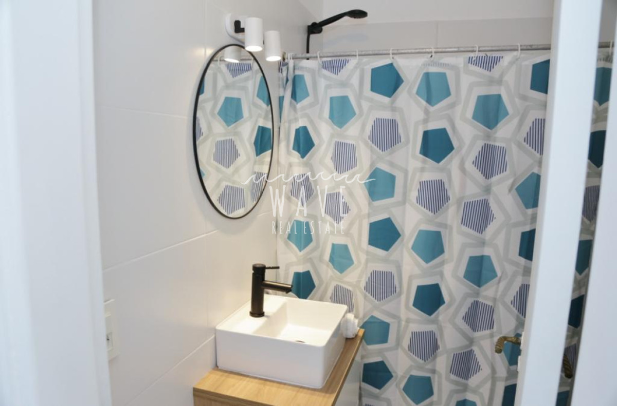 Apartamento ID.4450 - Disponible Alquiler Invernal, Apto en La Barra a metros del mar. 2 dormitorios, terraza.