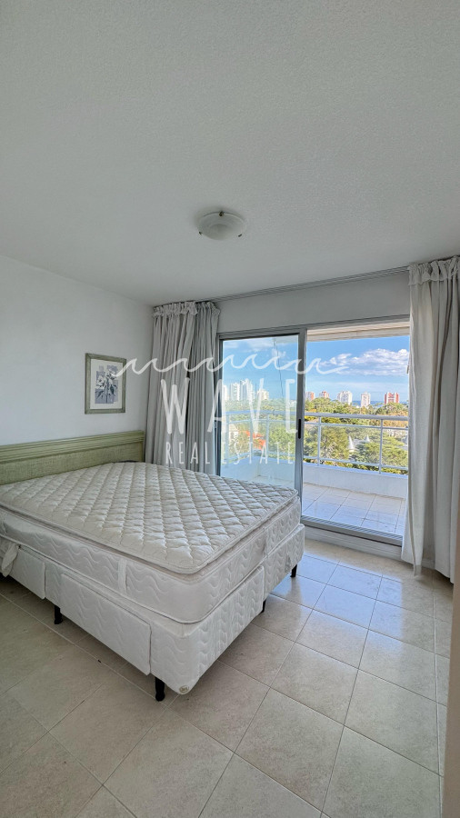 Apartamento ID.4844 - Venta de apartamento 3 dormitorios frente a punta shopping
