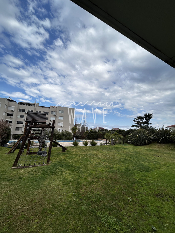Apartamento ID.4972 - Venta, Apartamento de 3 dormitorios frente al Mar. Pinares
