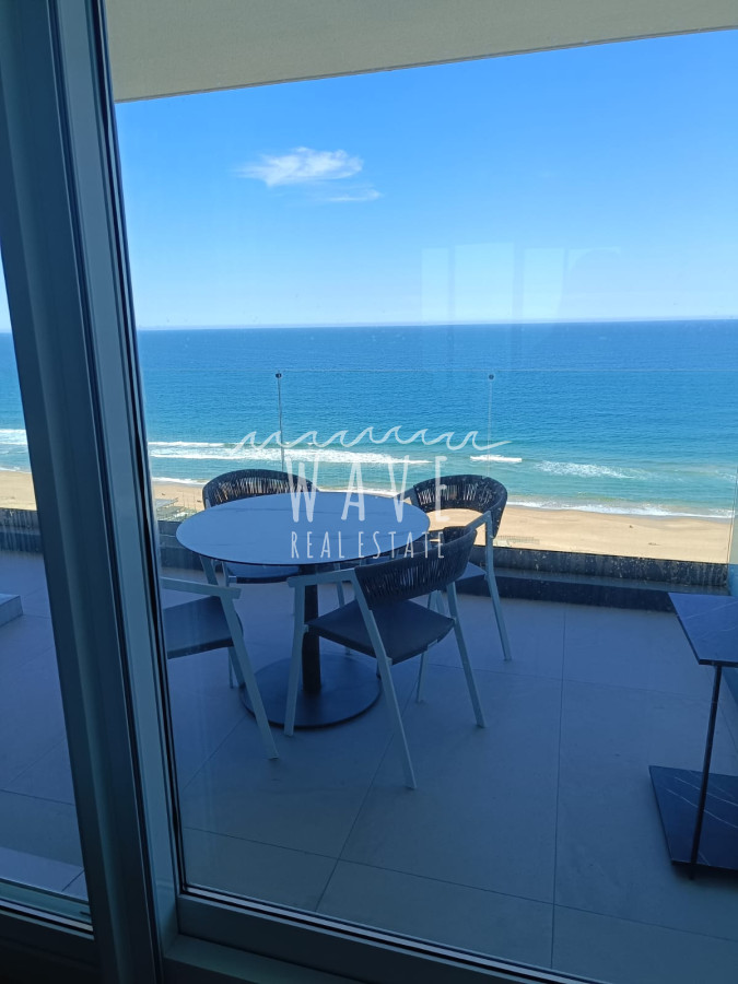 Apartamento ID.4547 - Alquiler  3 dorm en suite Playa Brava frente al mar