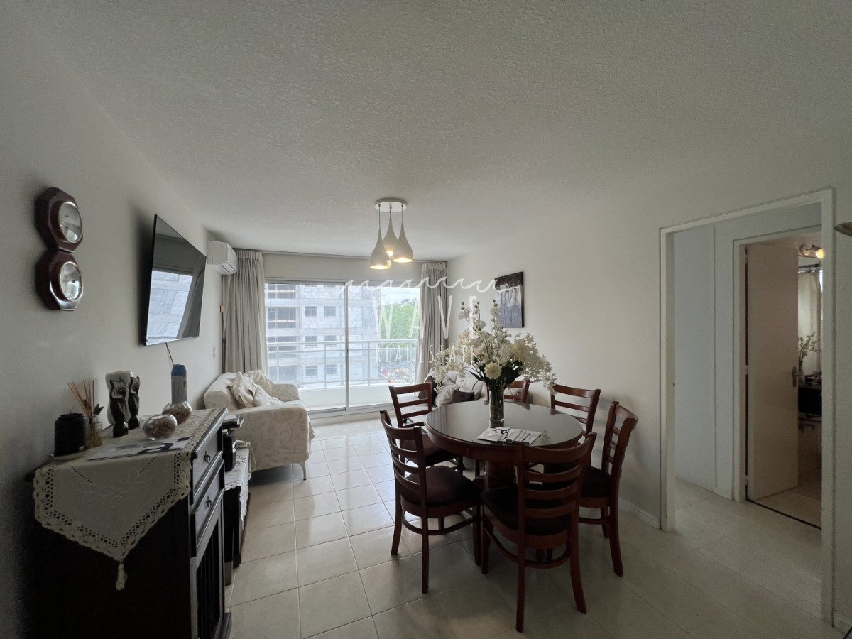 Apartamento ID.5205 - Venta apartamento zona shopping dos dormitorios 