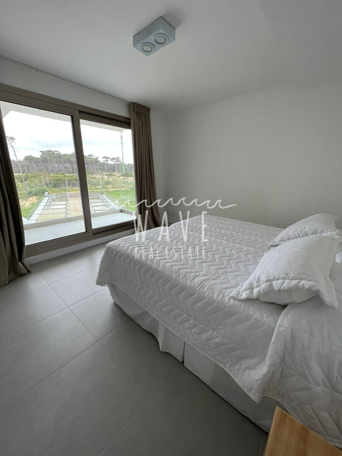Apartamento ID.1669 - Manantiales, frente al mar, nuevo, 3 suites, terraza con parrillero propio. Cochera.