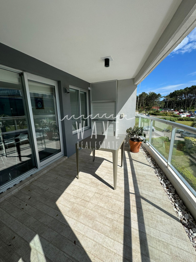 Apartamento ID.4641 - Venta apartamento Playa Brava Parada 10,  2 dormitorios y dependencia