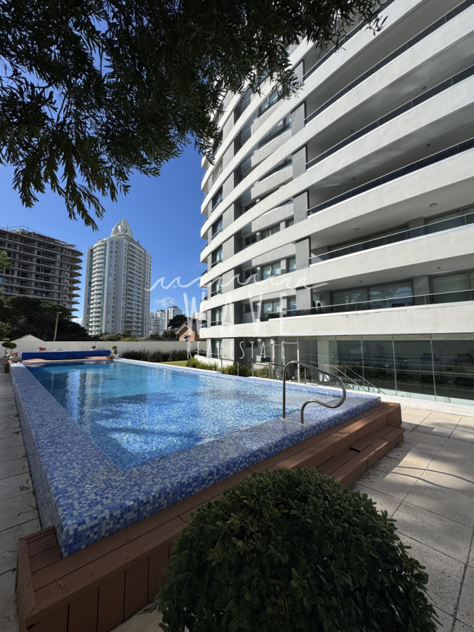 Apartamento ID.4862 - Venta departamento dos dormitorios, Torre Esmeralda Playa Brava, Punta del Este 
