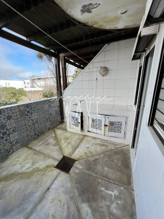 Apartamento ID.1856 - La Barra, 3 dormitorios, 3 baños, parrillero. Centro, cerca de todo.