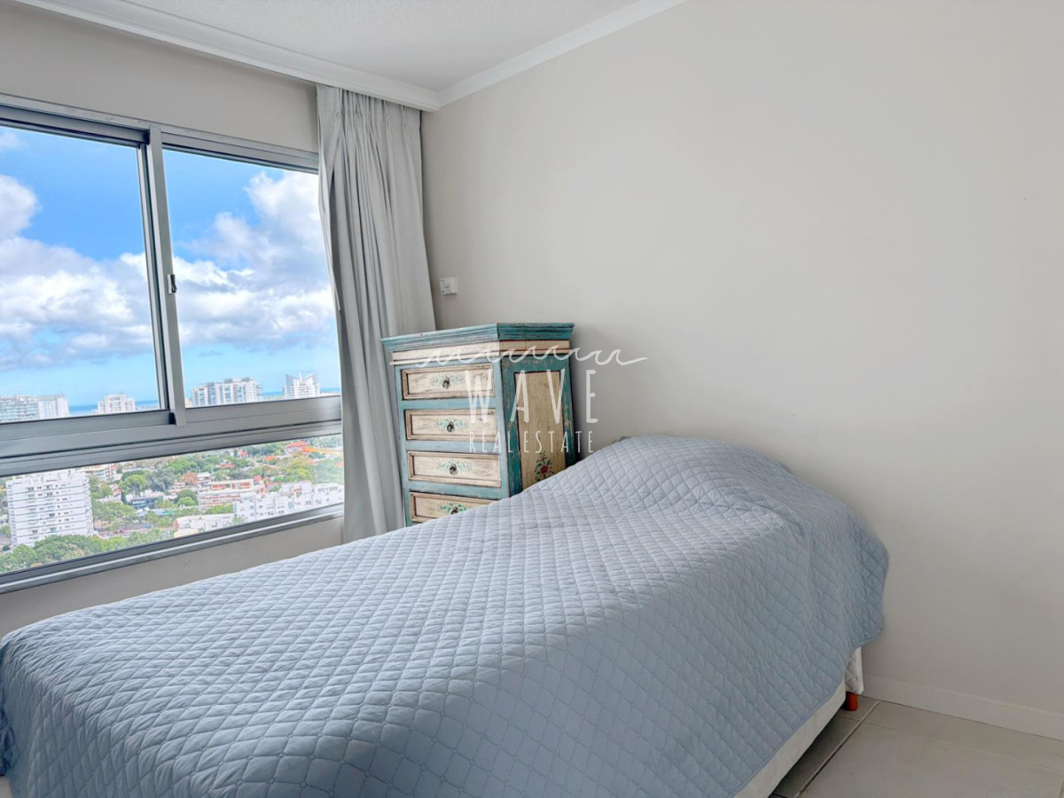 Apartamento ID.5457 - Venta Ocean Drive Piso Alto 3 dorm en suite