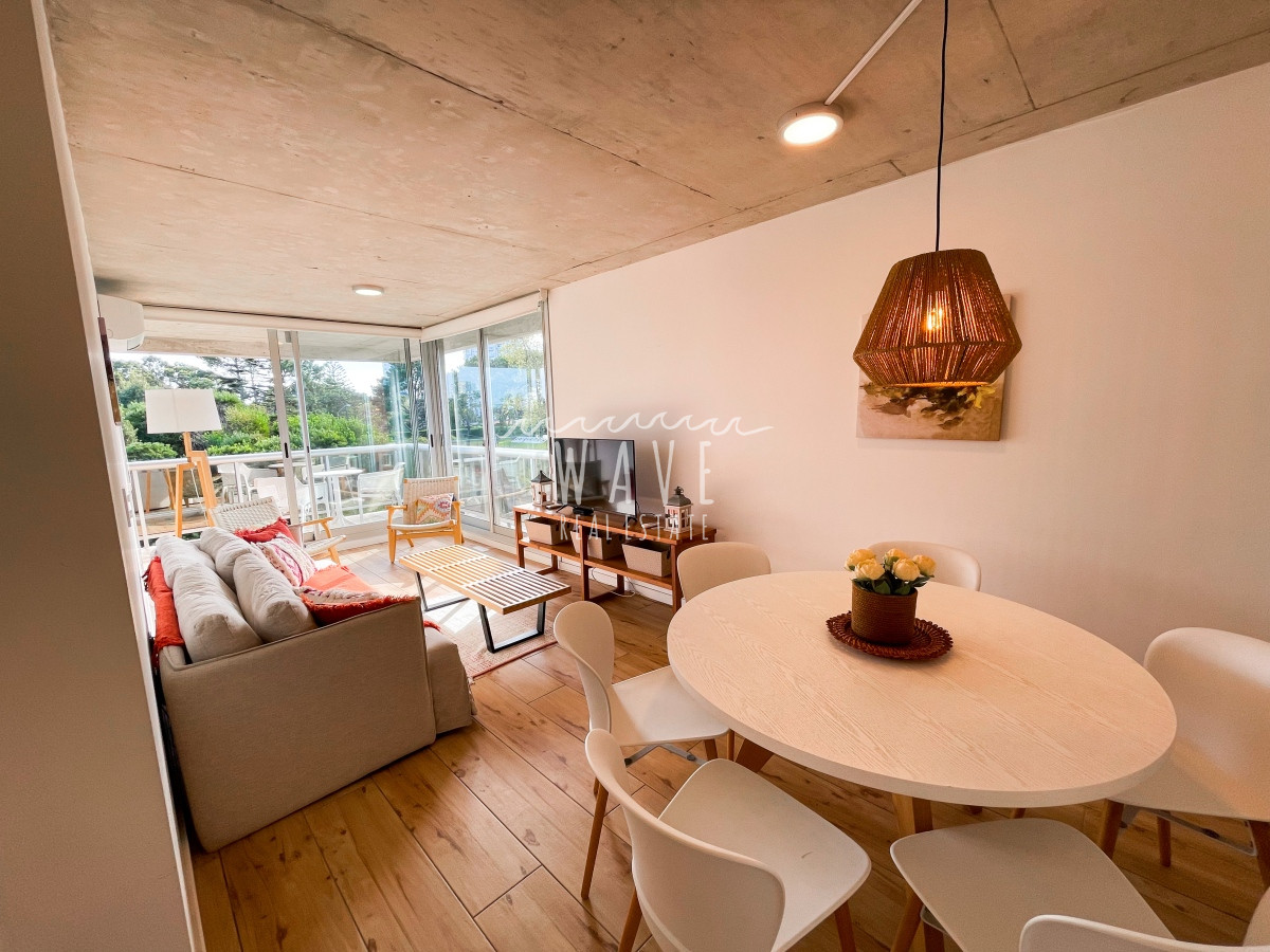 Apartamento ID.4199 - VENTA - Apartamento 1 dormitorio, terraza . Mansa , Punta del Este.