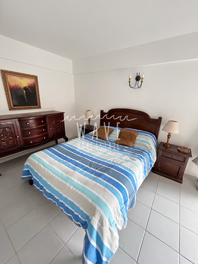 Apartamento ID.4972 - Venta, Apartamento de 3 dormitorios frente al Mar. Pinares