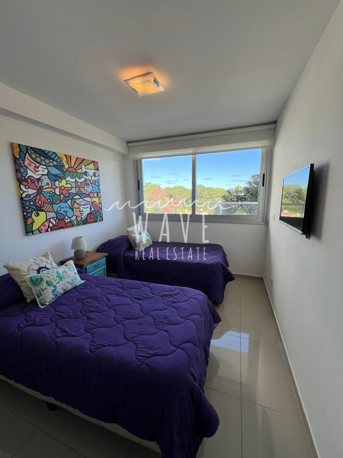 Apartamento ID.4210 - Venta de apartamento 2 dormitorios , torre con servicios en Av. Roosevelt