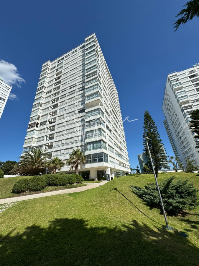 Apartamento ID.4662 - Venta apartamento 1 dormitorio y medio, Punta del Este, playa mansa