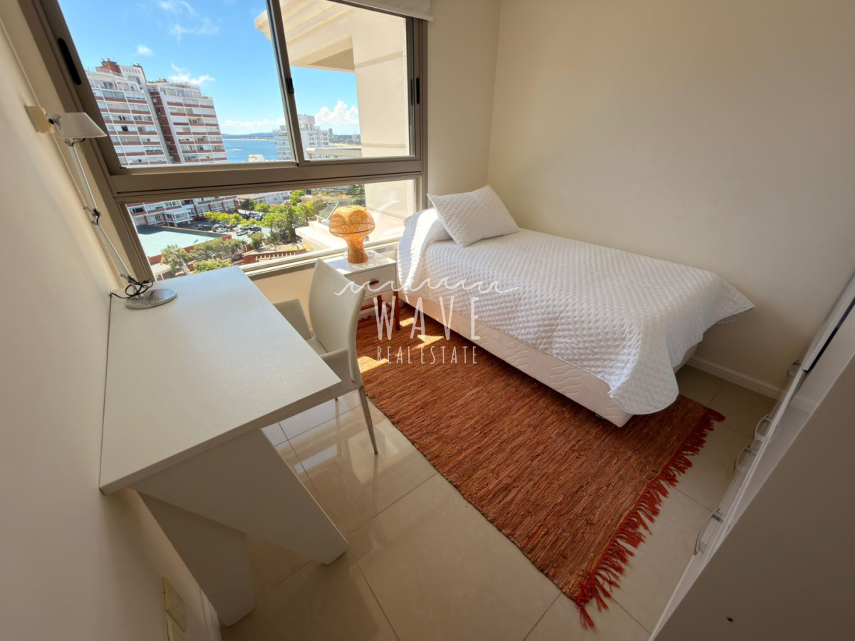 Apartamento ID.5240 - Venta de apartamento, 2 dormitorios, playa Brava Punta del Este