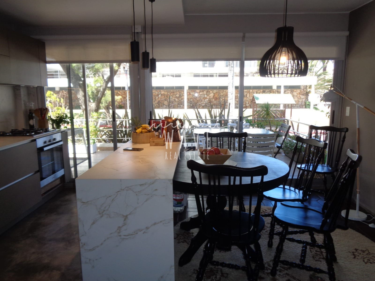 Apartamento ID.4272 - Península, Venta y Alquiler Anual, 2 dormitorios, terraza, gge.