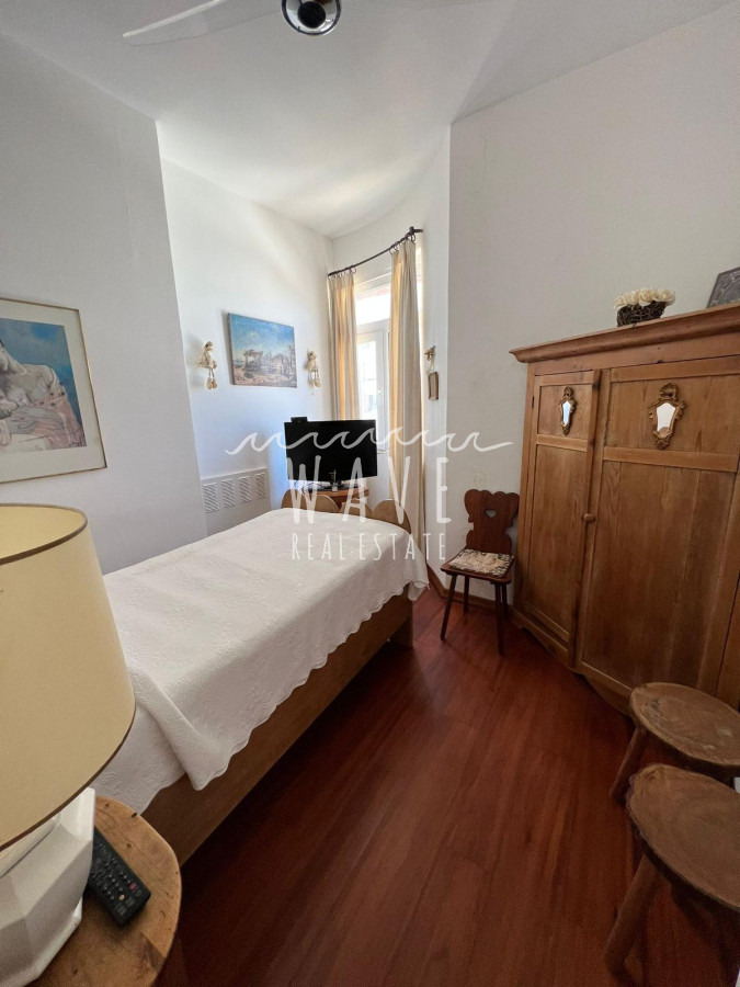 Apartamento ID.3965 - Venta de apartamento en Península, edificio emblemático, 3 dormitorios, reciclado.