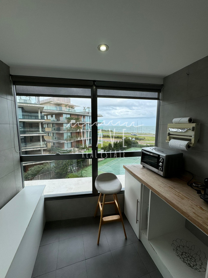 Apartamento ID.4483 - Alquiler Verano, Mansa, primera línea, 3 dormitorios. Full Amenities
