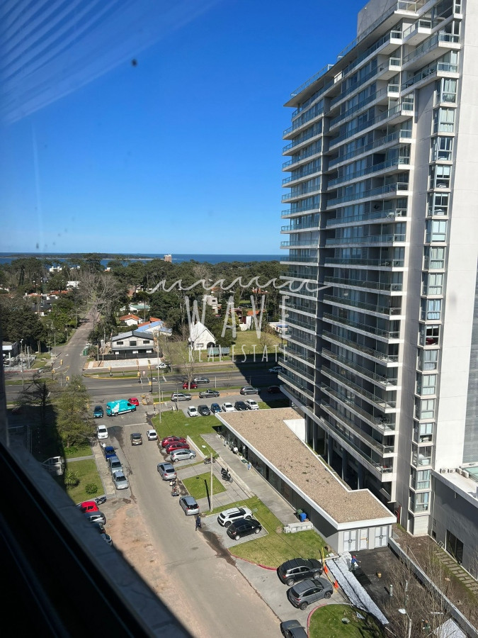 Apartamento ID.3733 - Roosevelt OPORTUNIDAD piso 10 2 dormitorios