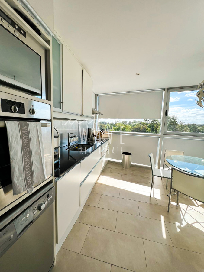 Apartamento ID.4315 - Penthouse en alquiler en exclusiva Torre Delamar.
