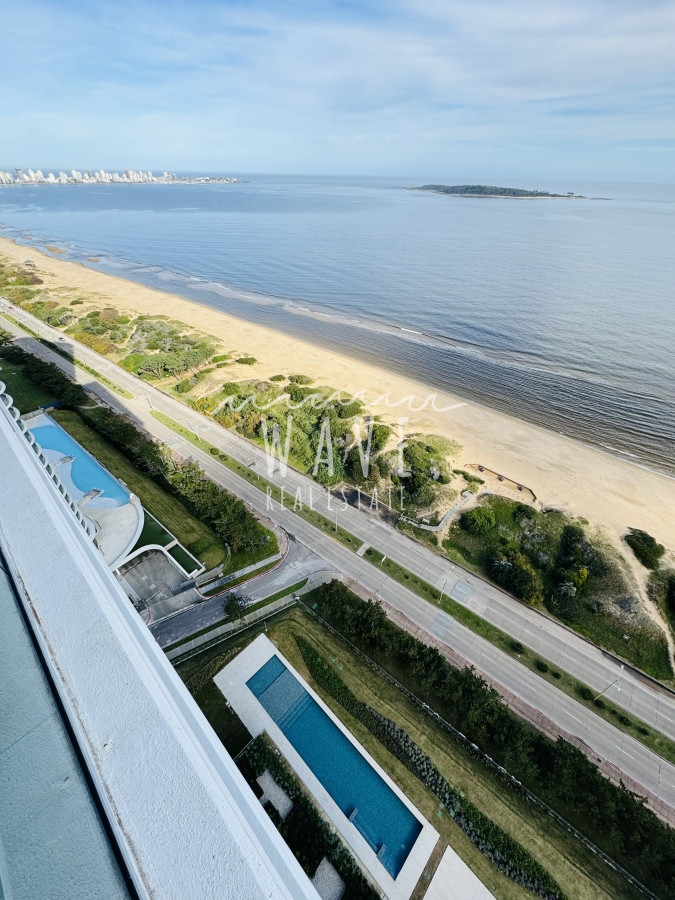 Apartamento ID.4107 - Venta Espectacular Penthouse, primera fila playa mansa