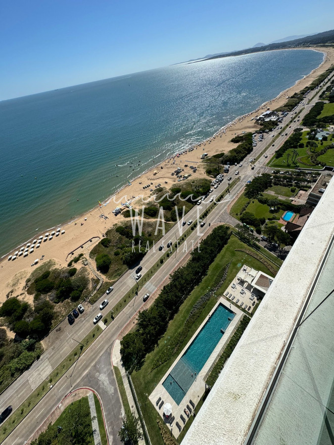 Apartamento ID.4765 - Venta Penthouse duplex, Playa Mansa, Punta del Este 