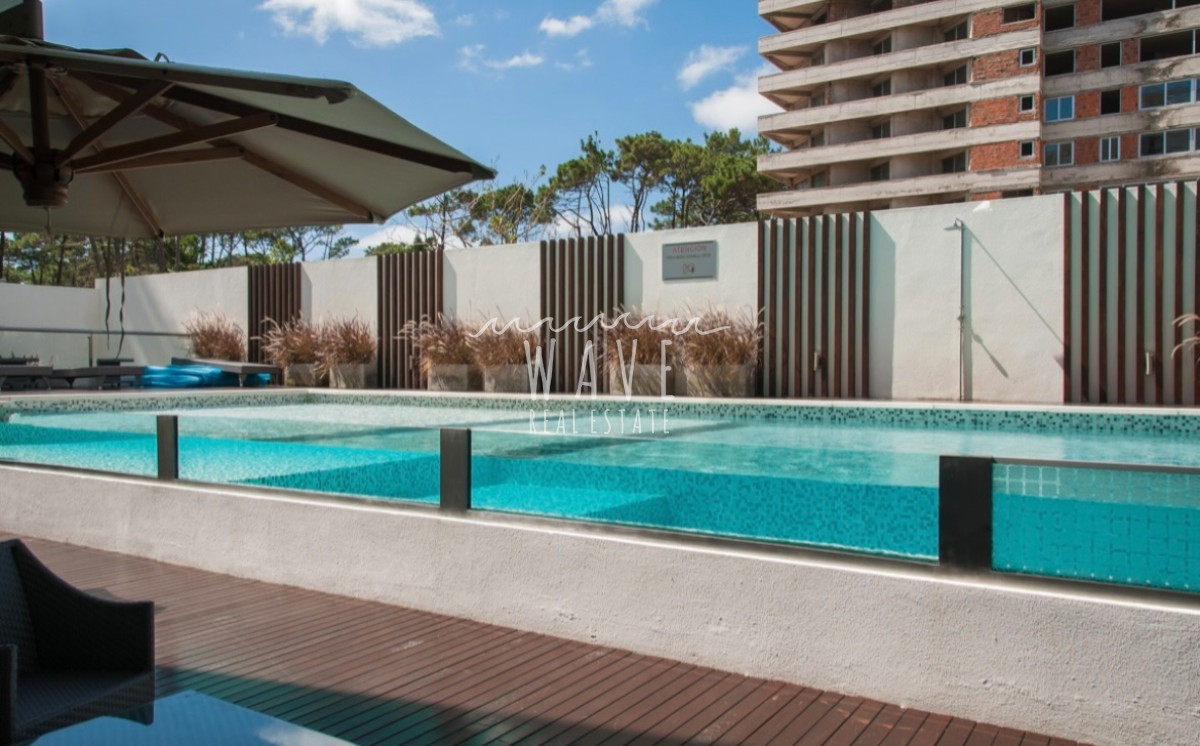 Apartamento ID.4719 - Alquiler departamento 2 dormitorios, Punta del Este, playa brava.
