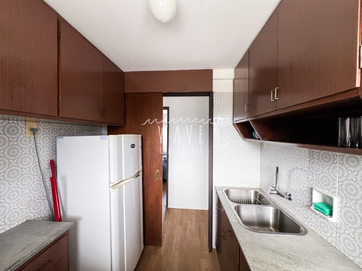 Apartamento ID.5420 - Venta primera línea playa mansa 3 dormitorios más dependencia 