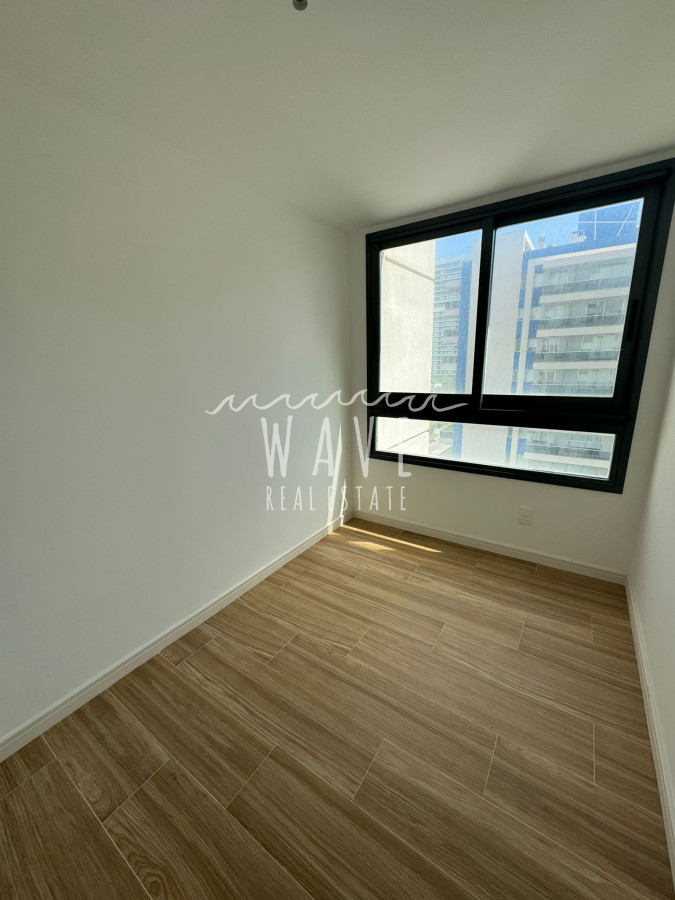 Apartamento ID.4860 - Venta de Apartamento con 2 dormitorios y 1 baño, parada 3 de playa brava