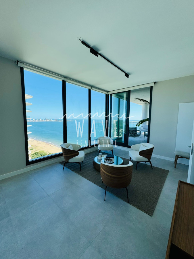 Apartamento ID.4765 - Venta Penthouse duplex, Playa Mansa, Punta del Este 