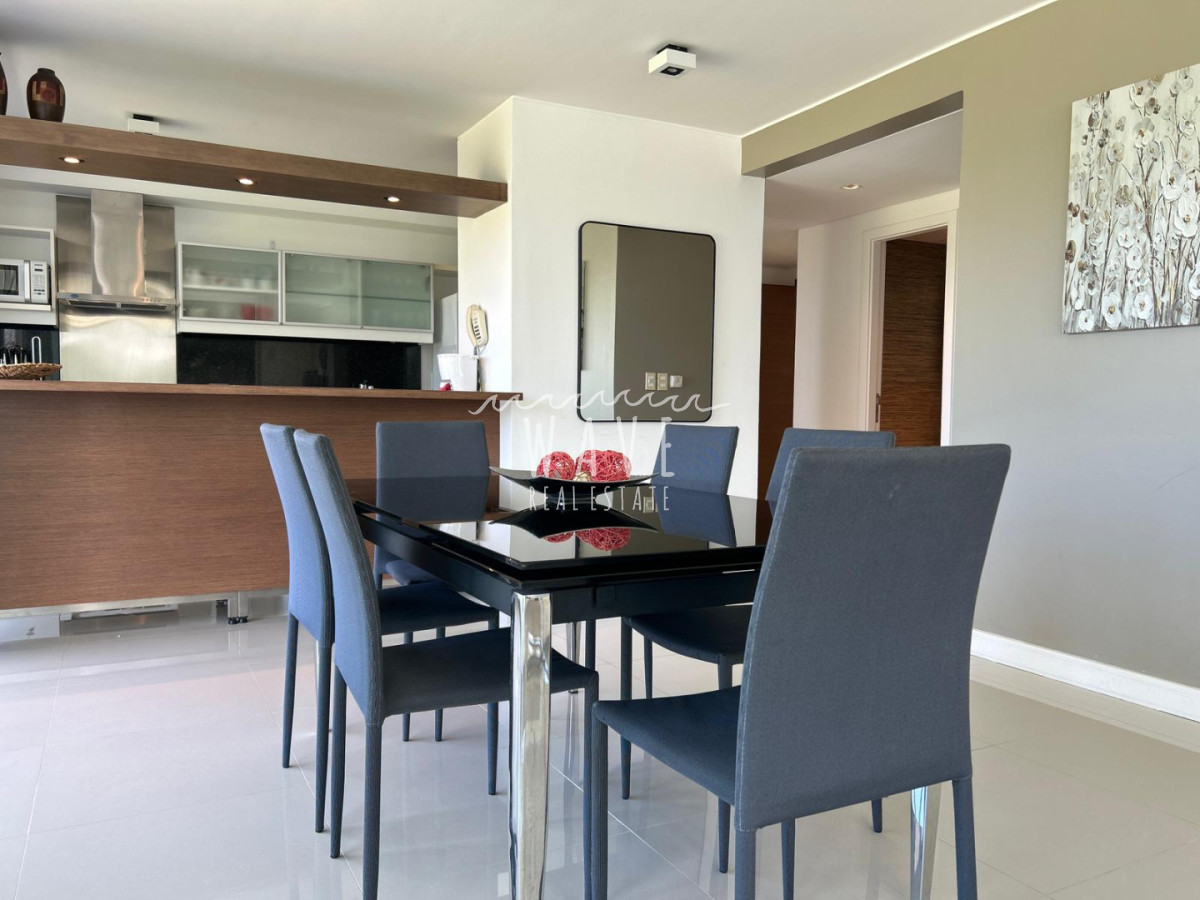 Apartamento ID.5368 - Venta Alquiler temporal Departamento 3 dormitorios Playa brava