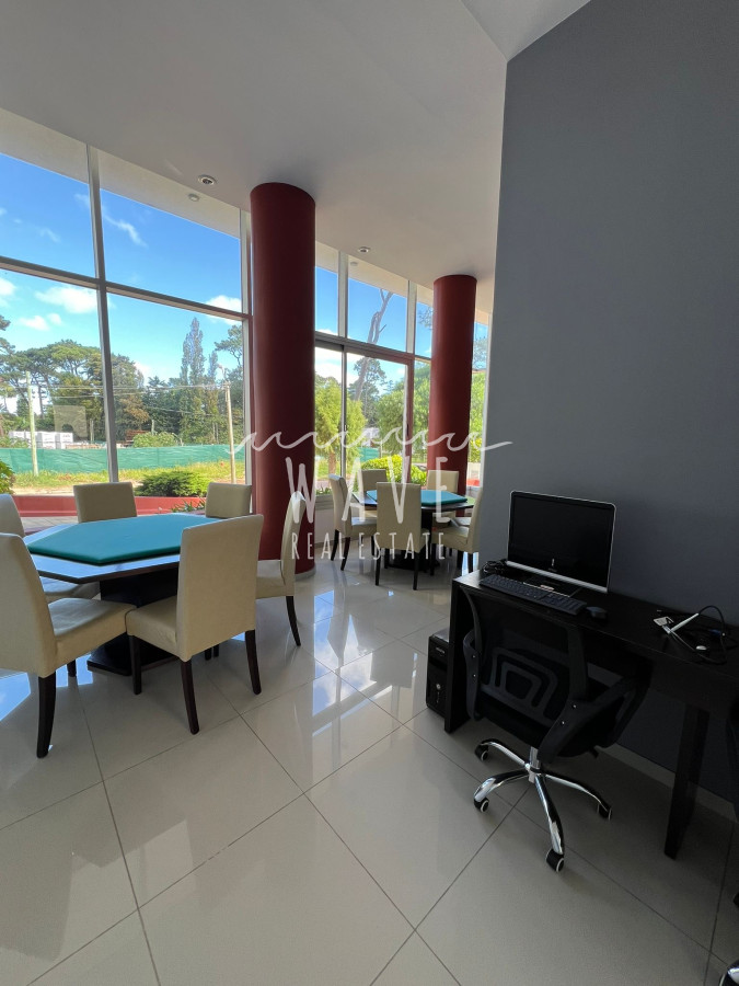 Apartamento ID.4210 - Venta de apartamento 2 dormitorios , torre con servicios en Av. Roosevelt