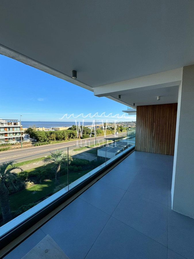 Apartamento ID.1668 - Apartamento en alquiler, Manantiales, exclusivo, frente al mar. 3 suites, terrazas. Nuevo.