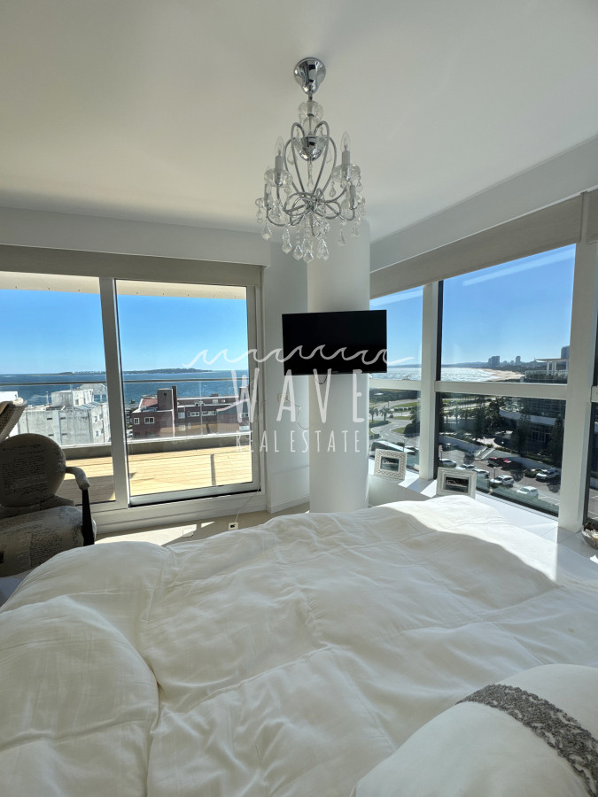 Apartamento ID.5021 - Alquiler temporal departamento Playa Mansa, 3 dormitorios y dependencia, Punta del este 
