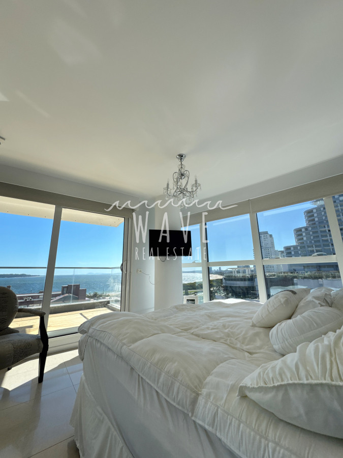 Apartamento ID.5021 - Alquiler temporal departamento Playa Mansa, 3 dormitorios y dependencia, Punta del este 