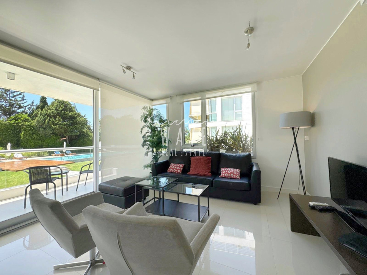 Apartamento ID.5366 - Venta Alquiler temporal Departamento dos dormitorios Playa brava