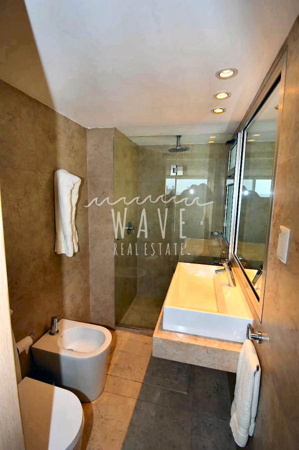 Apartamento ID.1046 - VENTA DE 3 APARTAMENTO DE 3 DORMITORIOS EN SUITE EN PENINSULA, PUNTA DEL ESTE.
