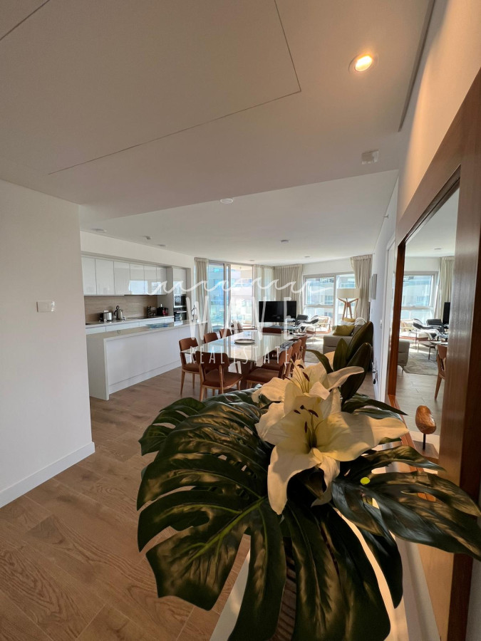 Apartamento ID.4138 - Trump Tower, 2 dormitorios, alquiler anual e invernal.