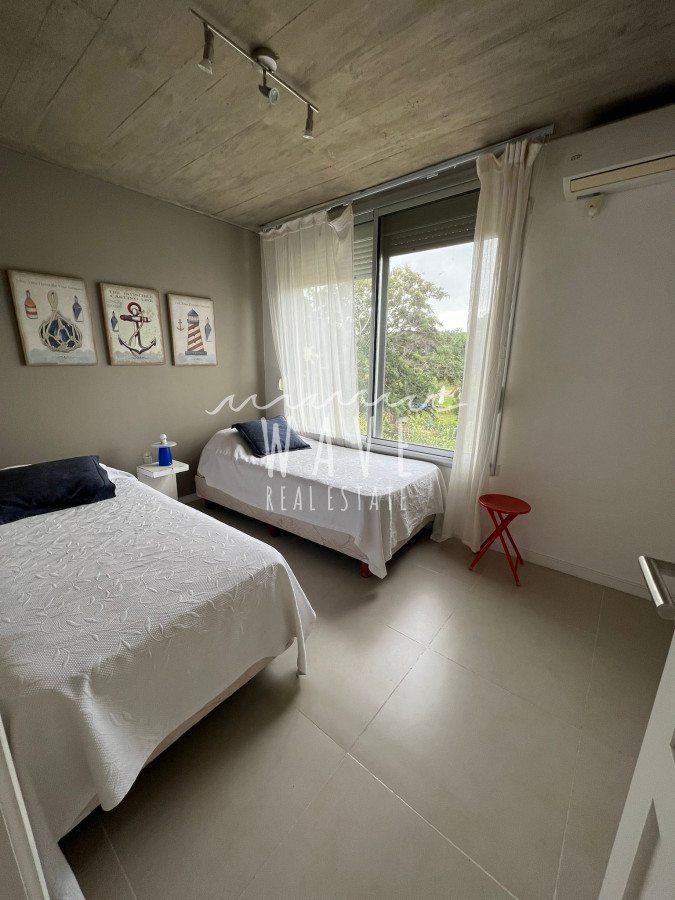 Apartamento ID.1667 - OPORTUNIDAD MANANTIALES VENTA 3 DORMITORIOS 