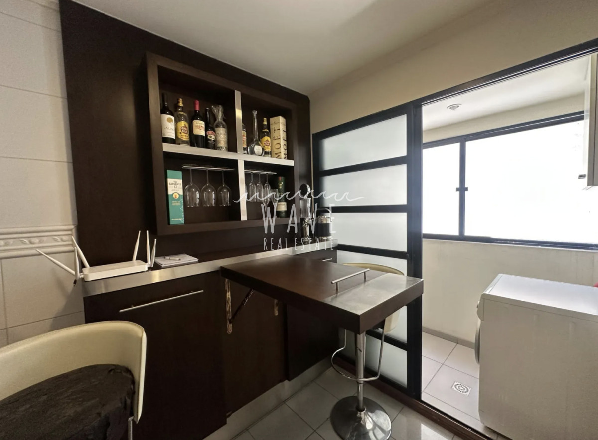 Apartamento ID.5460 - Venta de apartamento de 2 dormitorios en Rambla de Punta Carretas, Montevideo