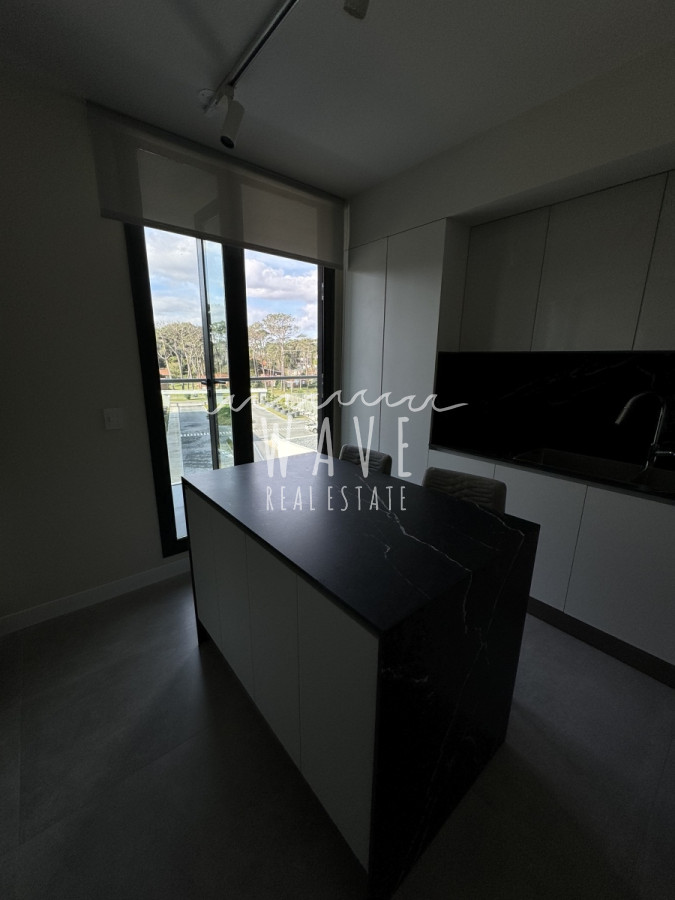 Apartamento ID.4070 - Venta departamento 3 Dorm playa mansa, Punta del este