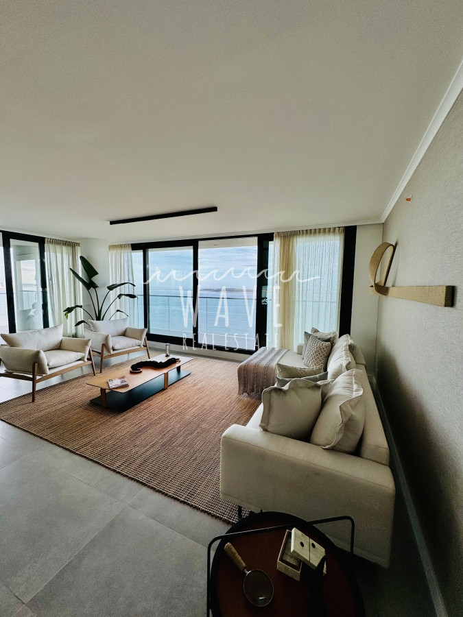 Apartamento ID.4074 - Venta apartamento, primera fila playa mansa, Punta del Este 