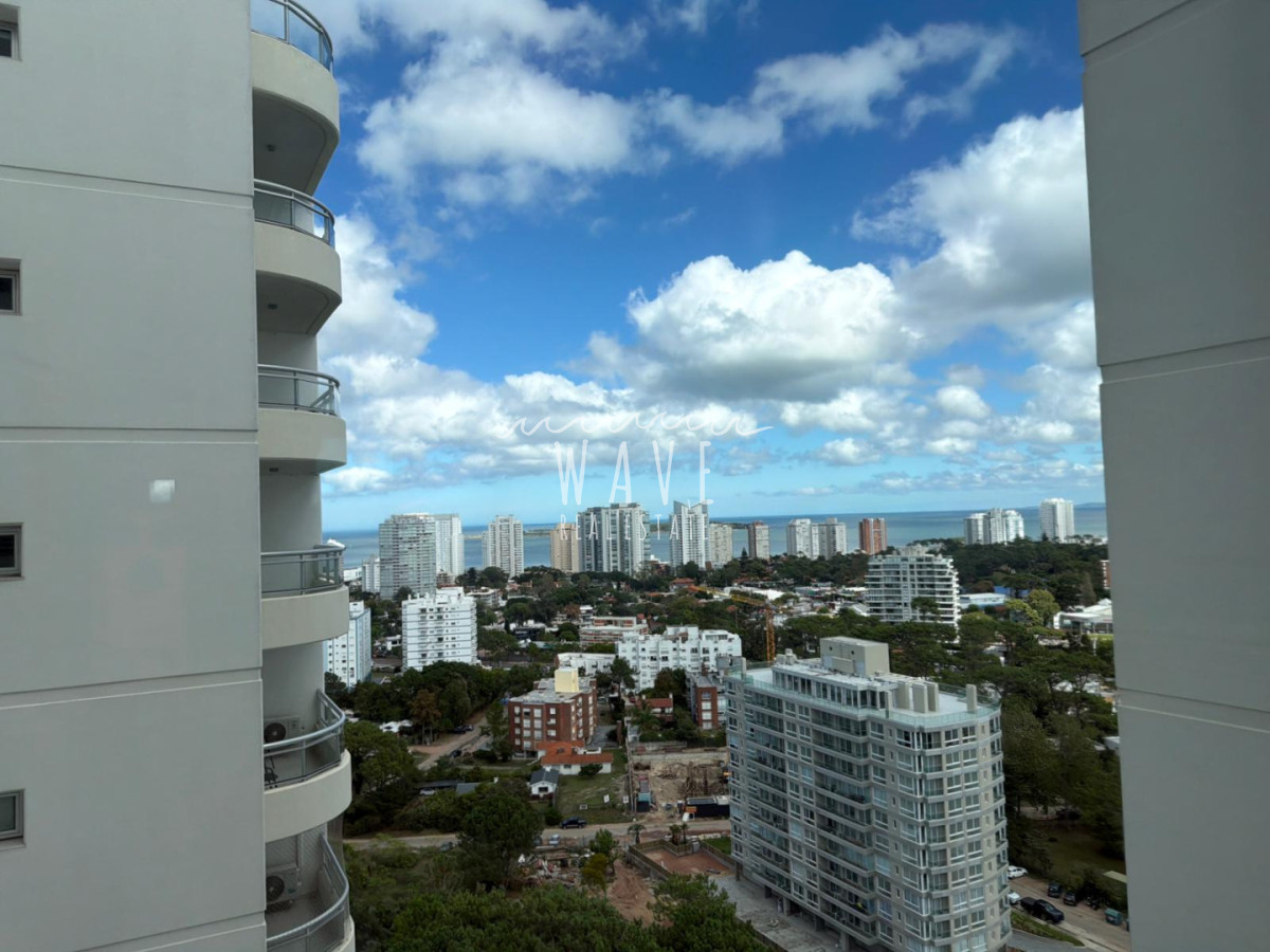 Apartamento ID.5457 - Venta Ocean Drive Piso Alto 3 dorm en suite