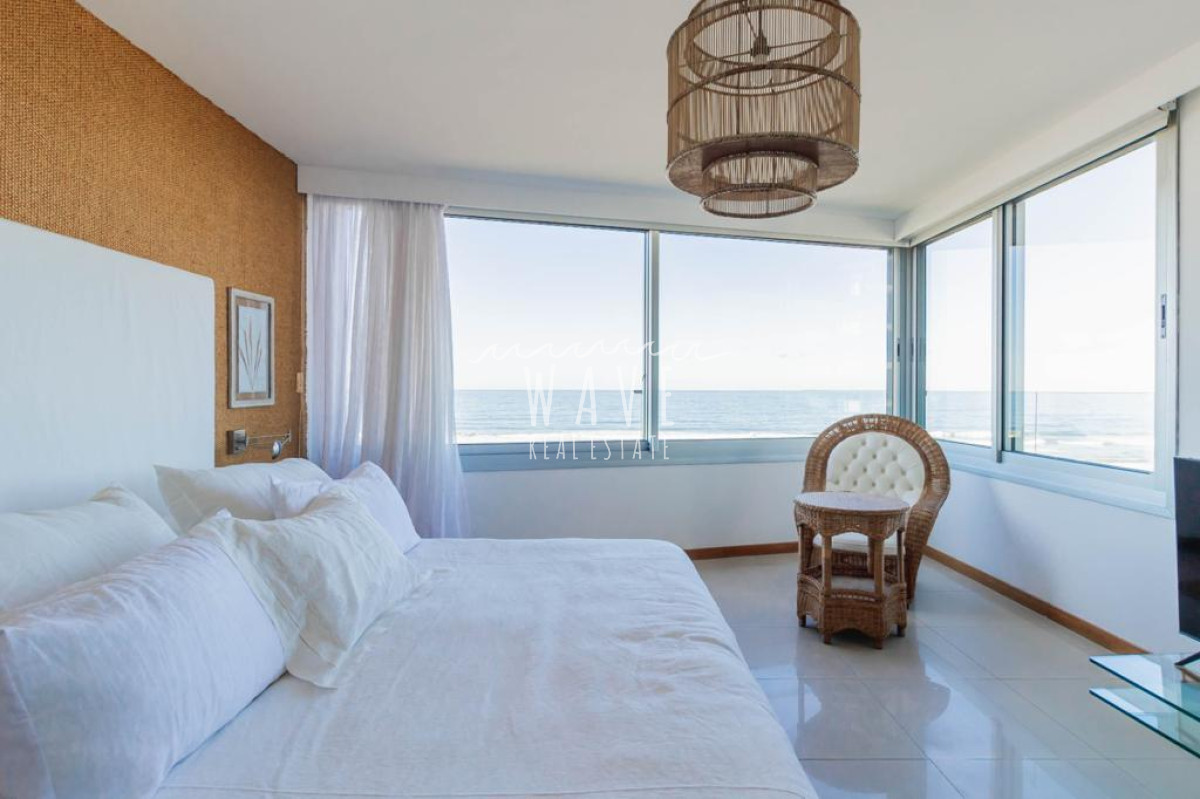 Apartamento ID.4989 - Alquiler de verano apartamento 4 dormitorios en primera fila playa brava