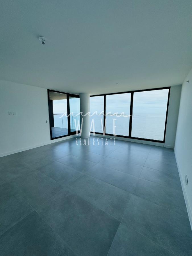 Apartamento ID.4106 - Venta espectacular departamento 2 Dorm, primera linea playa mansa 