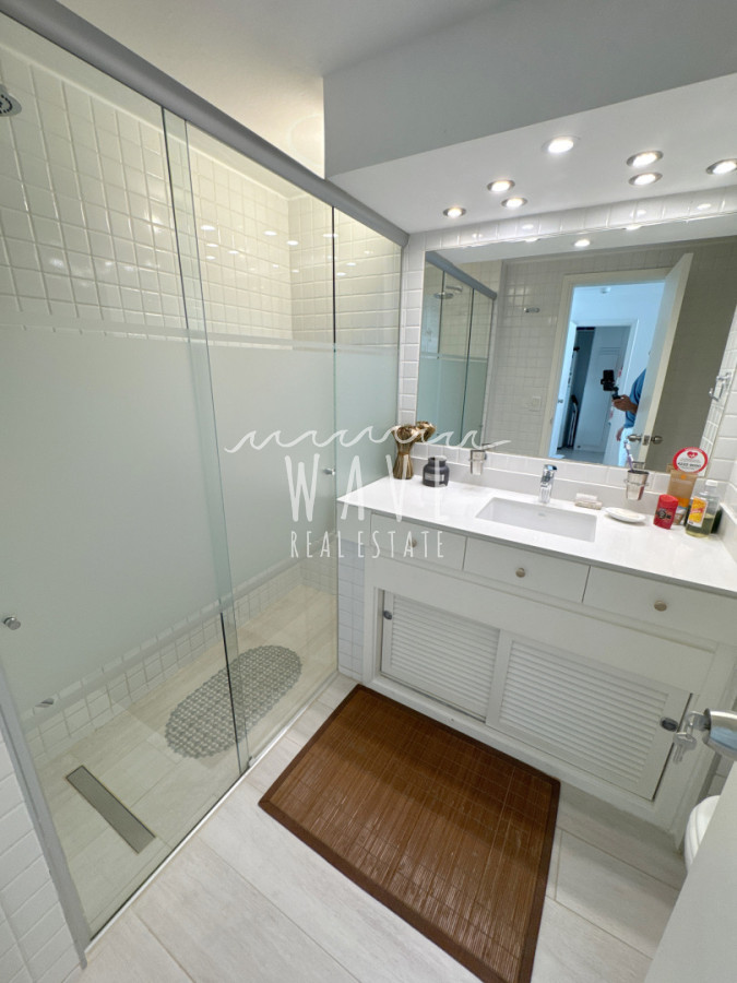 Apartamento ID.5115 - Alquiler de verano, Apartamento de 2 dormitorios y medio en Playa Mansa, Punta del Este