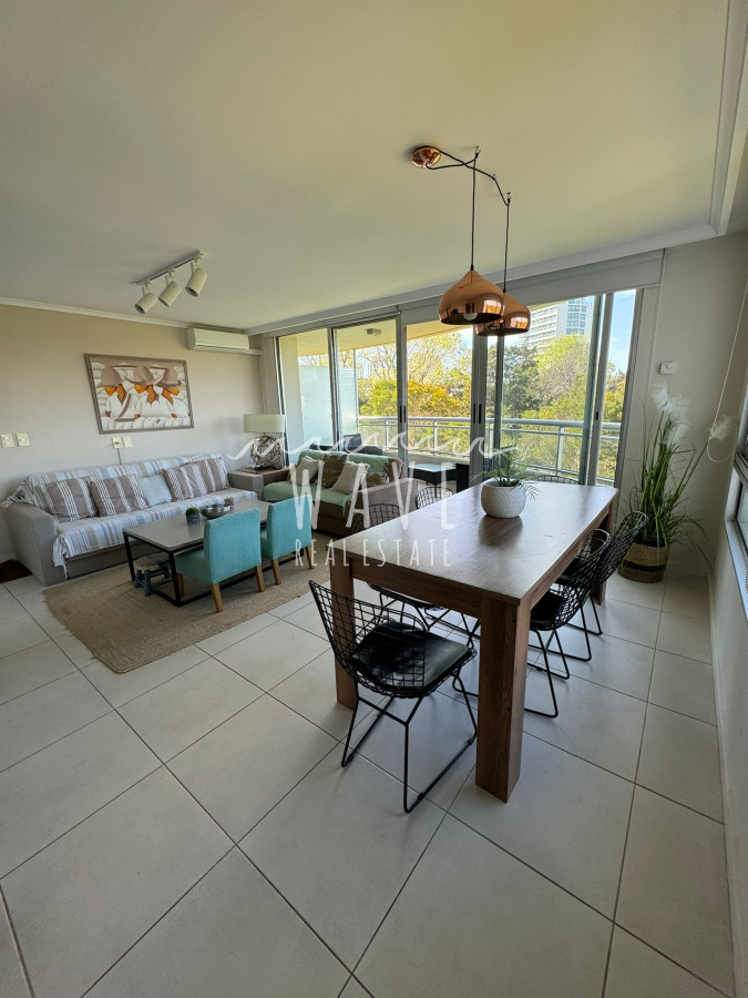 Apartamento ID.4562 - Venta, Apartamento sobre Roosevelt, 2 dormitorios y amenities