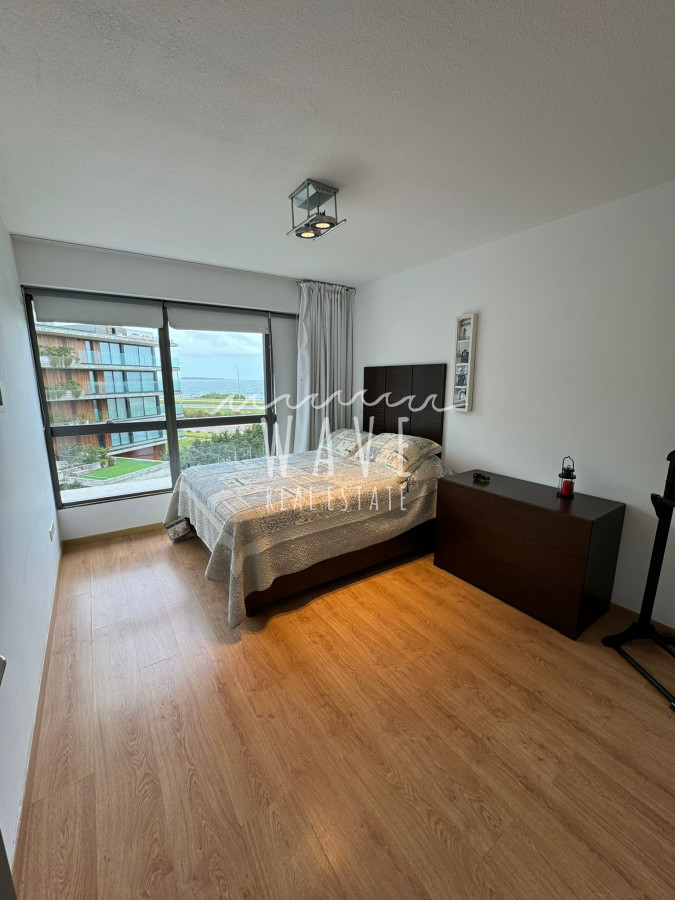 Apartamento ID.4483 - Alquiler Verano, Mansa, primera línea, 3 dormitorios. Full Amenities