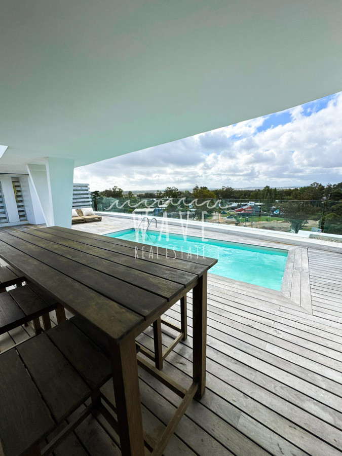 Apartamento ID.4945 - Espectacular penthouse en alquiler y venta la barra 