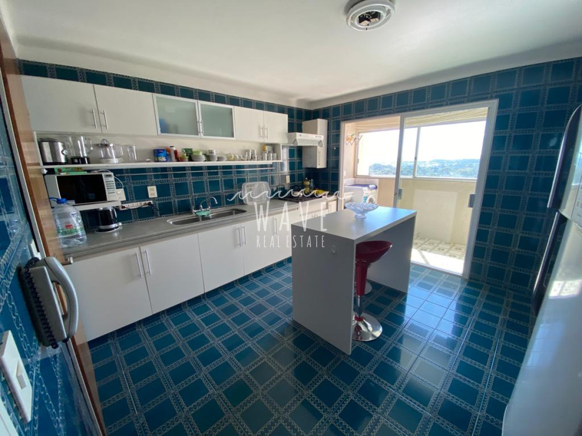 Apartamento ID.1420 - Vista panorámica 3 dormitorios mas dependencia
