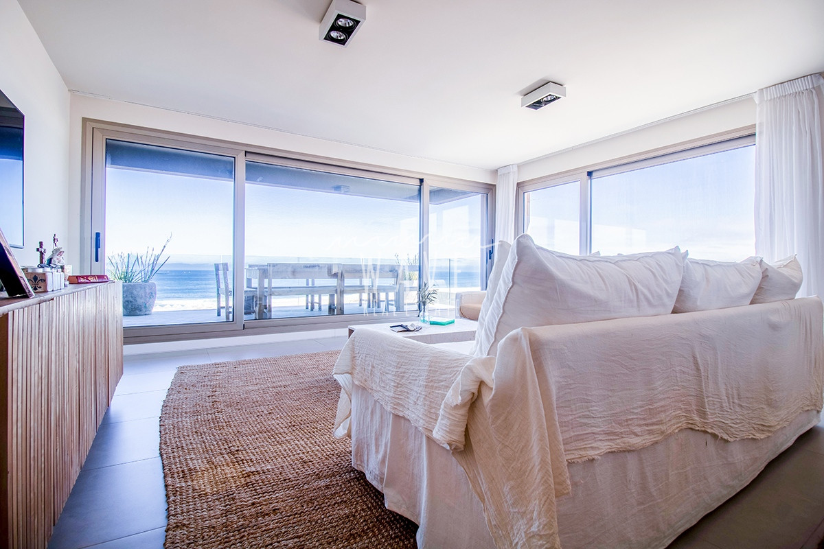 Apartamento ID.4063 - Venta espectacular departamento sobre el mar, Manantiales